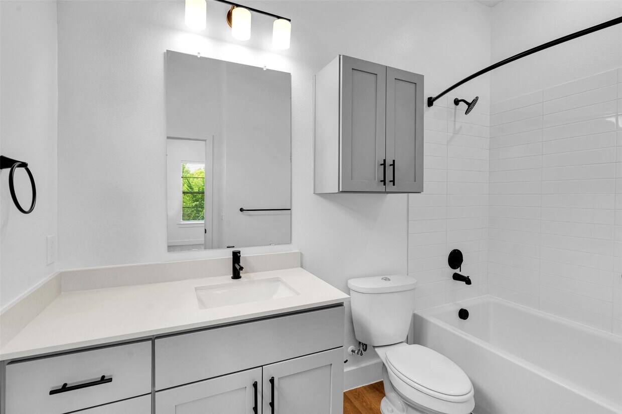 Foto principal - 1608 Bernard St