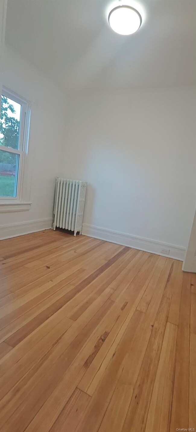 Building Photo - 13 Springside Ave