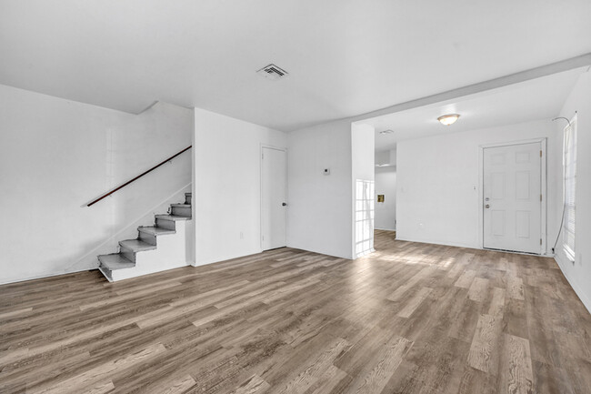 Foto del edificio - 425 11th St SW