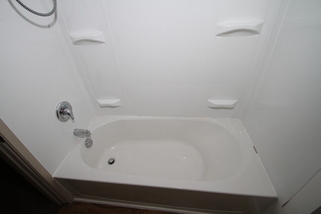 Foto del edificio - 318 Walnut Ave