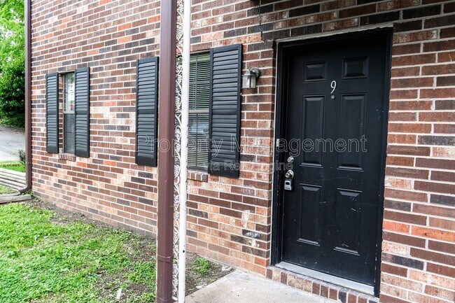 Foto del edificio - 129 Hillcrest Dr