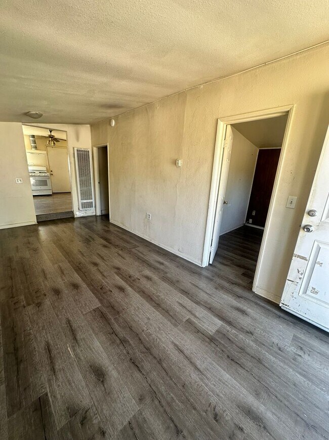 Building Photo - 3bd/1ba Home in Moreno Valley