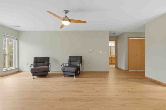 Building Photo - 8206 Starr Grass Dr