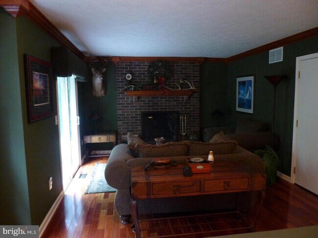 Foto del edificio - 400 Applegate Ct