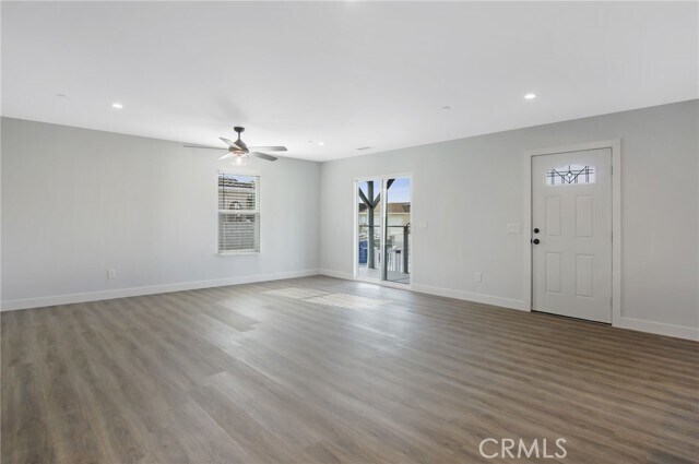 Foto del edificio - 15242 Eastwood Ave