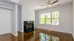 Building Photo - 2356 E 71st St