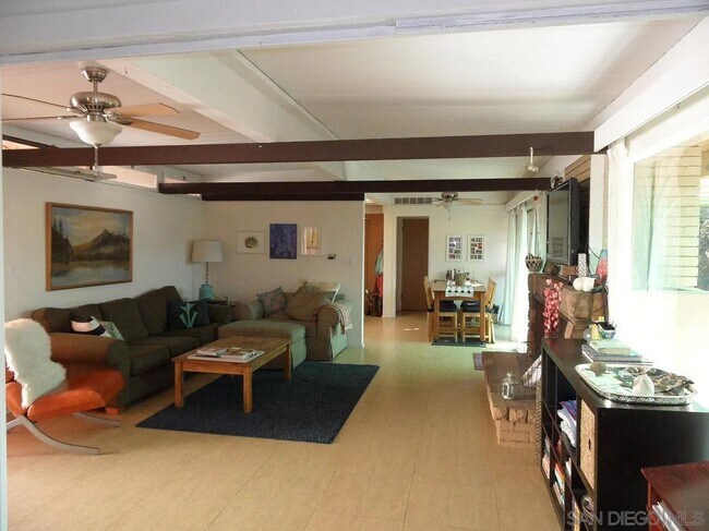 Foto del edificio - 1631 Cypress Ave.