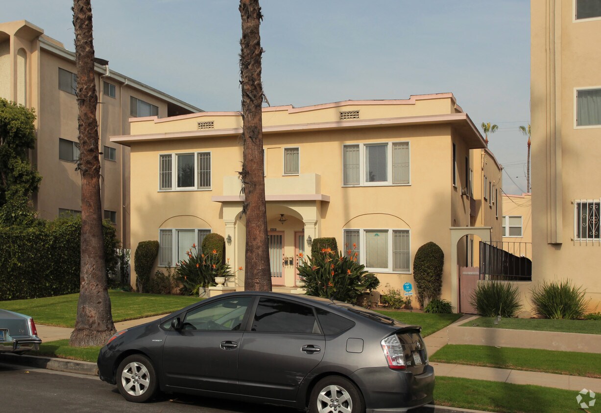Primary Photo - 837 5th St
