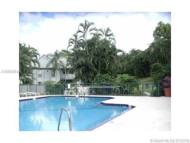 Foto principal - 5080 Heather Hill Ln