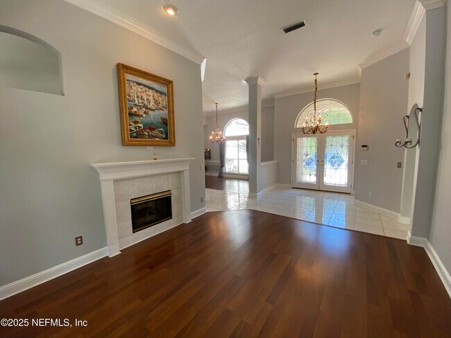 Foto del edificio - 7849 Rittenhouse Ln