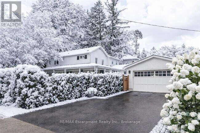 Photo du bâtiment - 212 King St