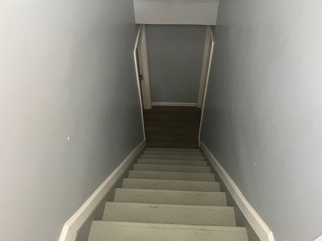 Private entrance - 2690 Park Ave