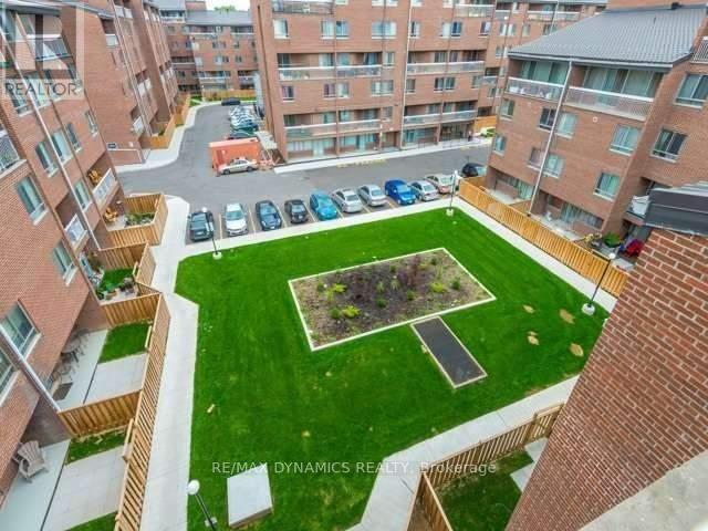 Building Photo - 4064 Lawrence Ave E