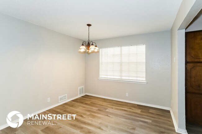 Building Photo - 1813 El Paso St