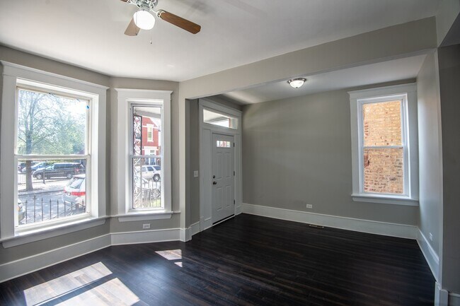Living Space 1/Entry - 2846 W 21ST PL