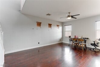 Building Photo - 660 Jumbled Sage Ct