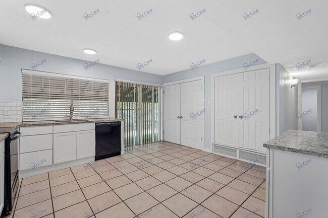 Foto del edificio - 7313 Catbrier Ct