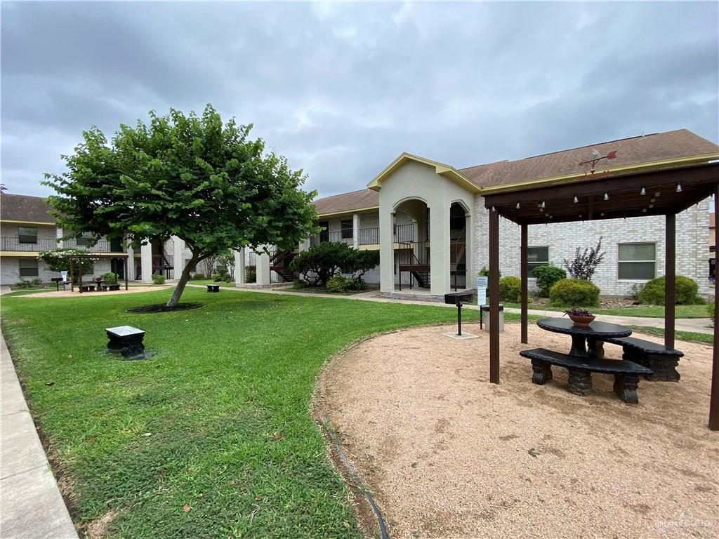 Primary Photo - 2501 Hibiscus Ave
