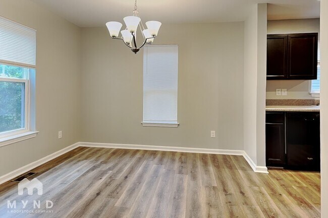 Foto del edificio - 417 E Hinton St