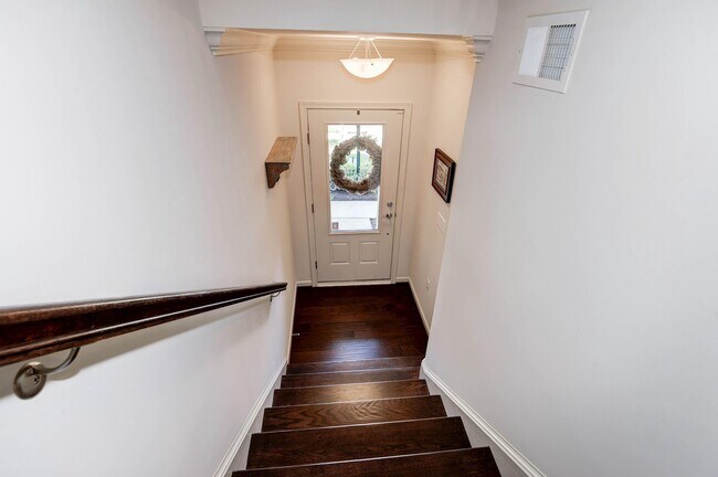 Building Photo - 23622 Sailfish Square