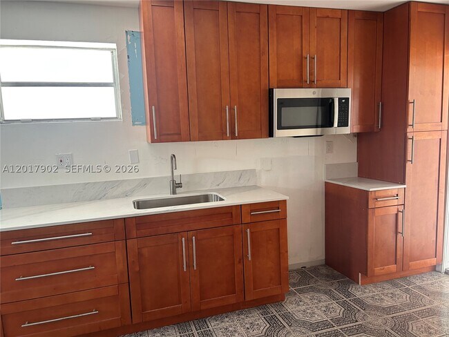 Foto del edificio - 13425 NW 31st Ave