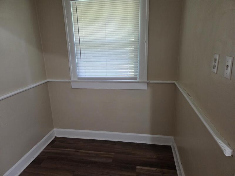 Building Photo - 925 Dequincy St