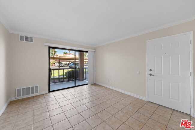 Foto del edificio - 78650 Ave 42 Ave