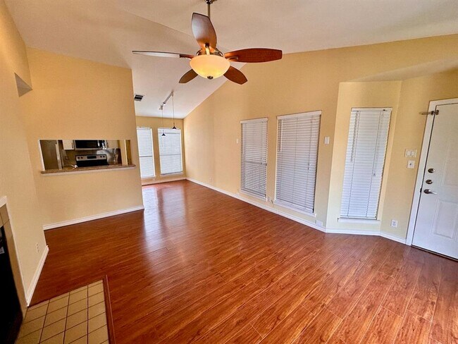 Building Photo - 2905 Swisher St