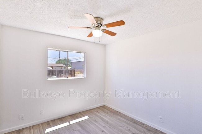 Foto del edificio - 1417 E Southern Ave