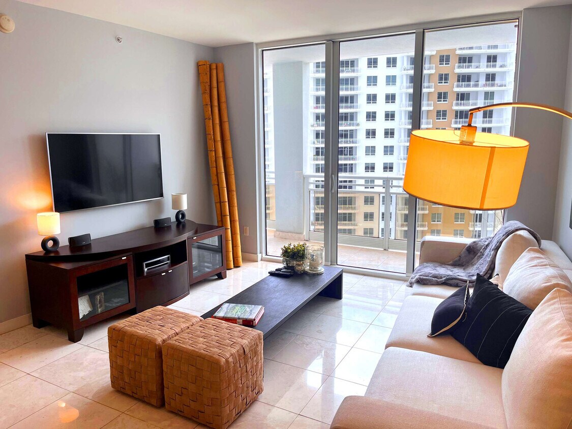 Foto principal - 901 Brickell Key Blvd
