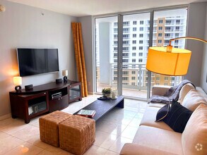 Building Photo - 901 Brickell Key Blvd