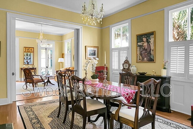 Building Photo - 6 Wentworth St