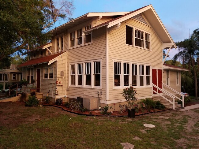 Foto del edificio - 835 7th Ave S