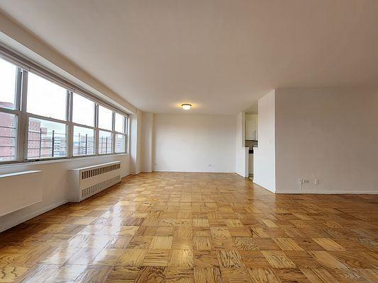 Foto principal - 2 bedroom in BRONX NY 10463