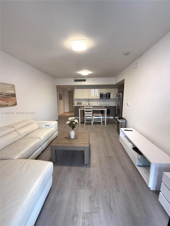 Foto del edificio - 1010 SW 2nd Ave