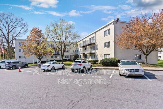 Foto del edificio - 1009 Chillum Rd
