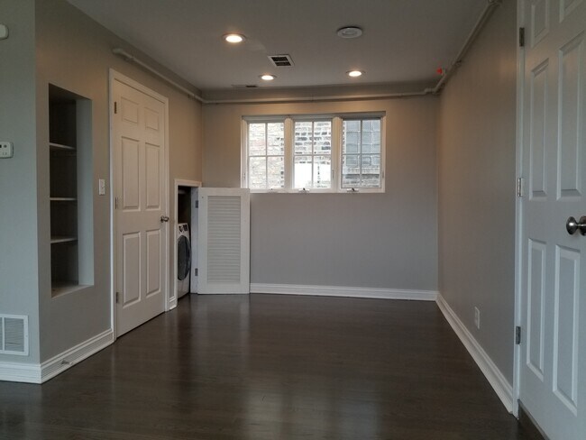 Foto del edificio - 747 N Noble St