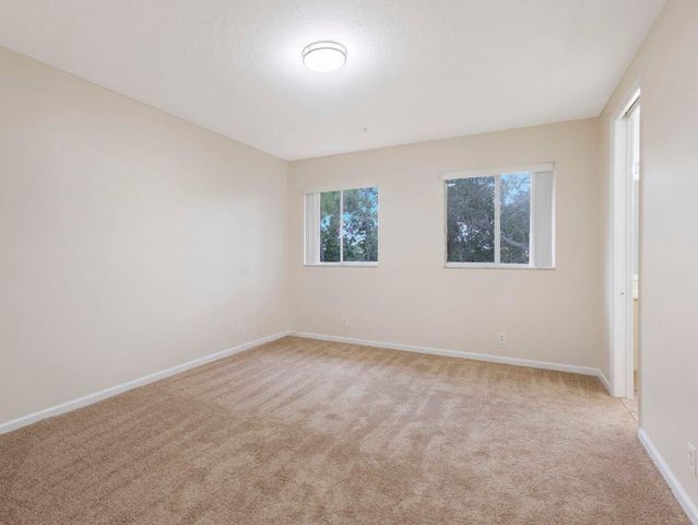 Foto del edificio - 4325 Berkshire Wharf Dr