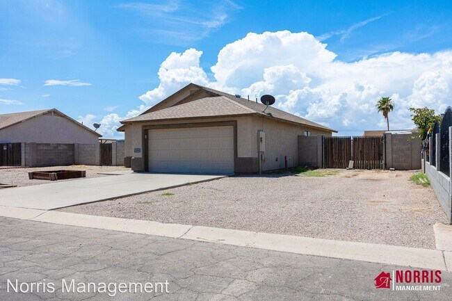 Foto del edificio - 3 br, 2 bath House - 12019 W Lobo Dr