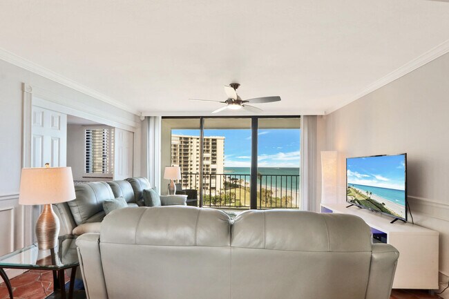 Foto del edificio - 100 Ocean Trail Way