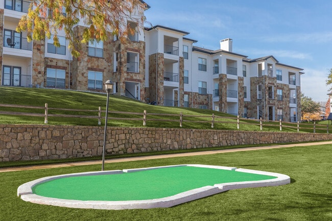 Foto del edificio - Santa Fe Ranch Apartments