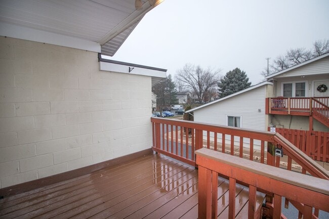 Building Photo - Upgraded & Spacious Condo in the Heart of ...
