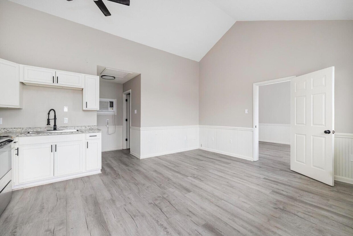 Foto principal - 3800 Memorial Blvd