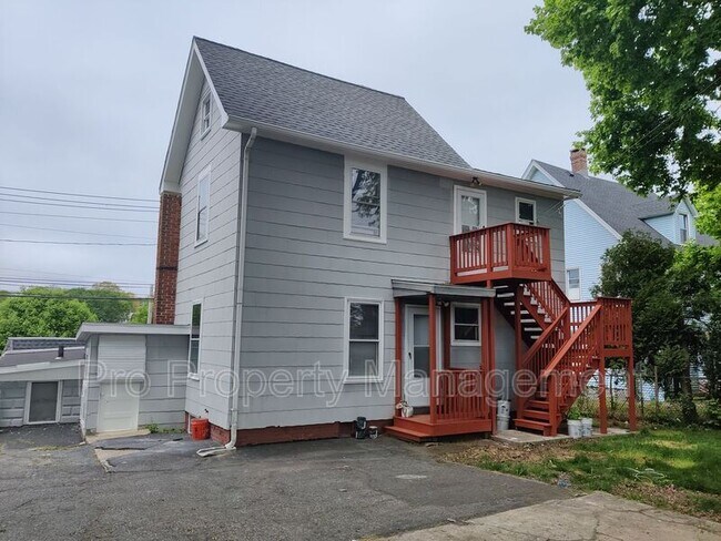 Building Photo - 141 Hawkins St