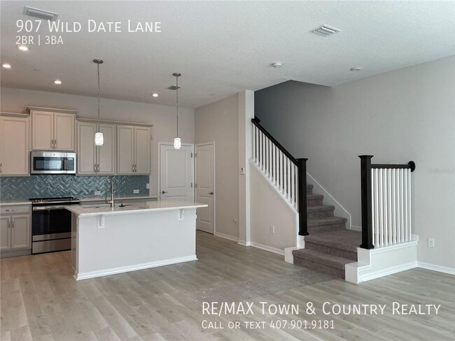 Building Photo - Griffin Park Townhome in Lake Mary