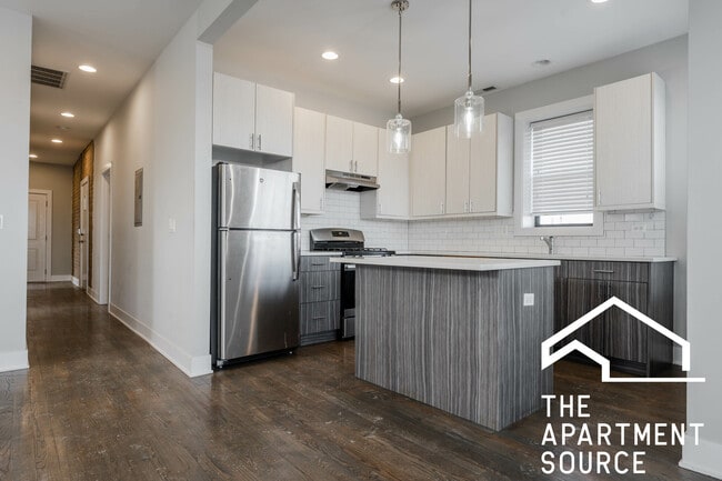 Foto del edificio - 2626 N Rockwell St