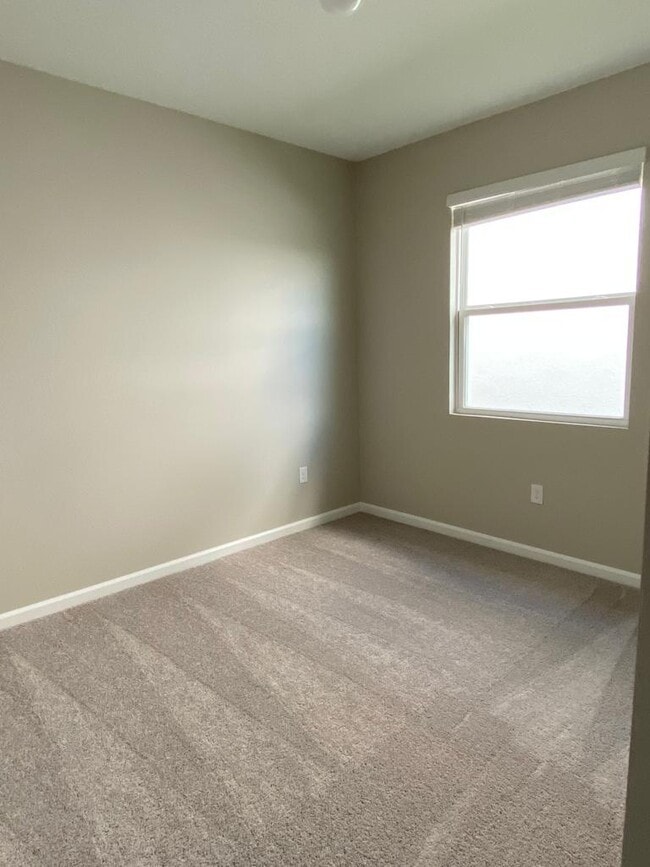 Foto del edificio - 308 Lake Smart Cir