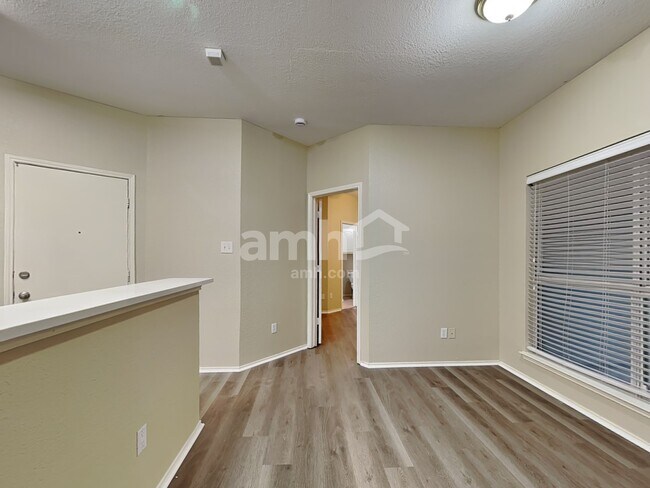 Foto del edificio - 1220 Weaver St
