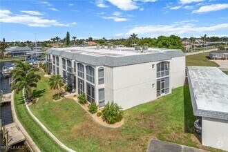 Building Photo - 304 Tudor Dr