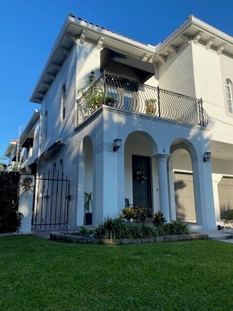 Building Photo - 507 S Westland Ave